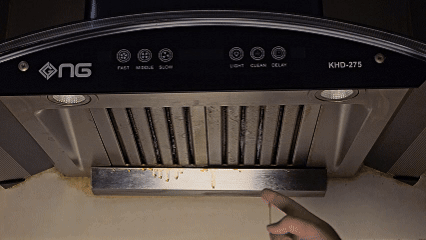 Step-by-step guide on how to use greaselift-kitchen-cleaner-degreaser. Shake the bottle, spray on the surface, wait, and wipe for a sparkling clean result.
